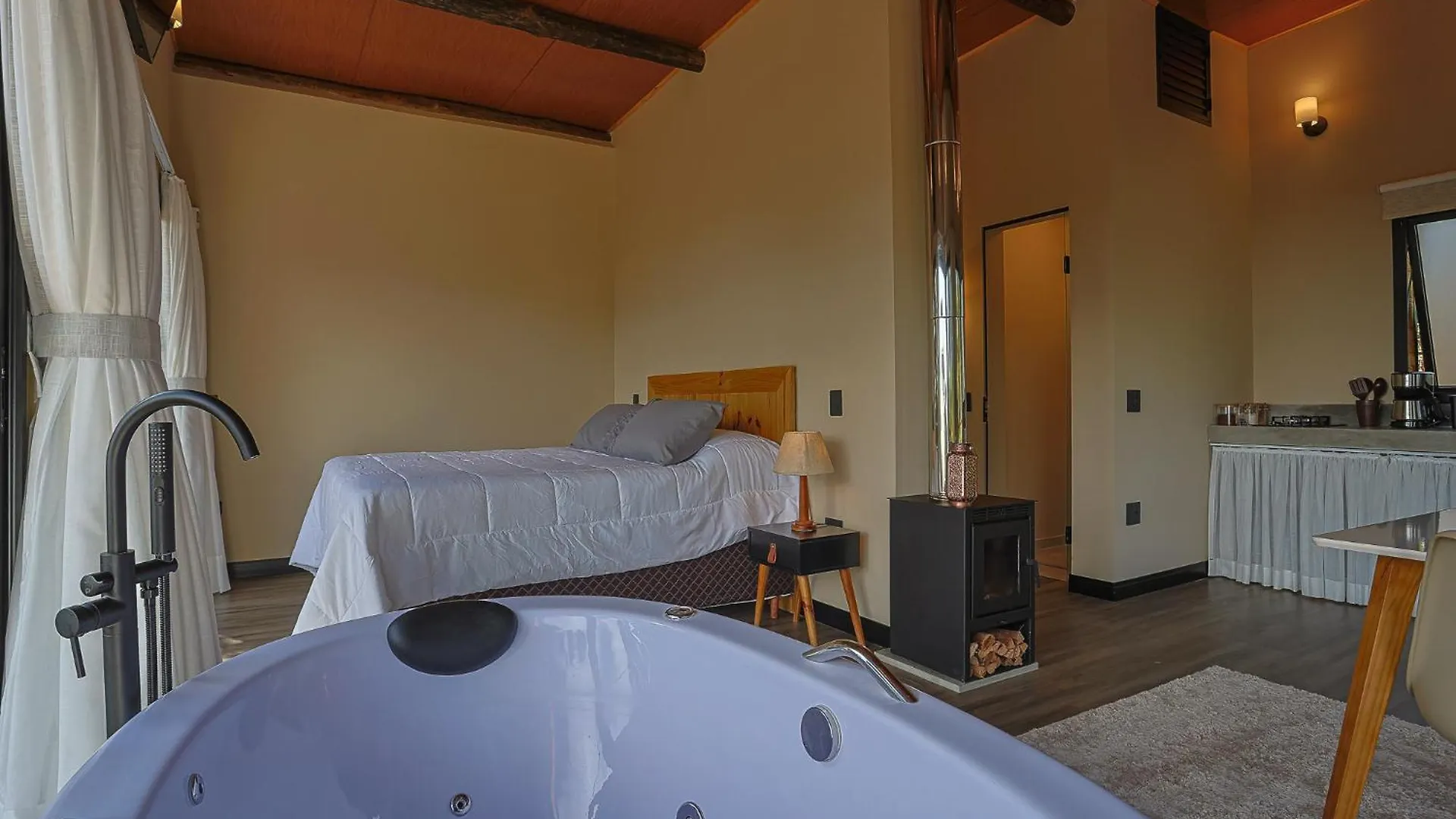 Chalet Casa Da Arvore - Mantequiero Campos do Jordao Brazil